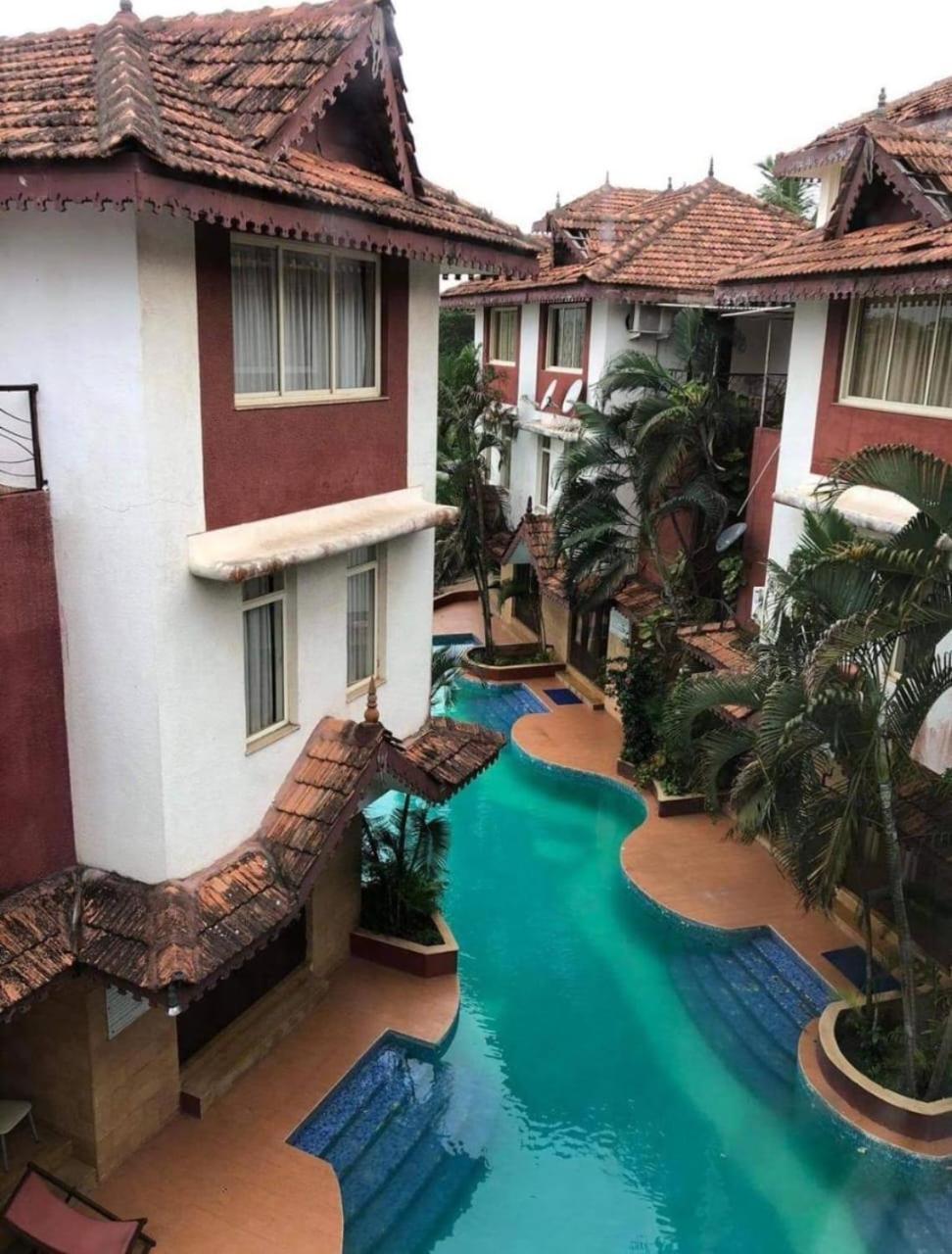 Ronnie's Blue Lagoon 3bhk